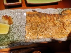 盐烤三文鱼皮-鳗鱼家·深夜食堂(军博店)