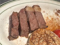 -MONICH牛排融合餐厅(和义大道购物中心店)