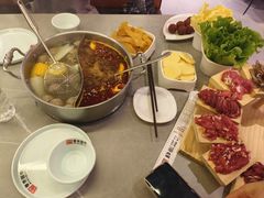 -宴全牛粤来越牛潮汕鲜牛肉火锅(海州万达广场店)