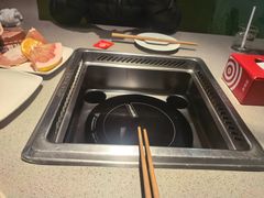 -海底捞火锅(新松江路生日主题店)