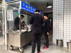 -刘老虎肉丸糊辣汤(总店)