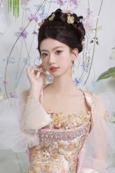 -桃子造型婚纱礼服(凤起广场店)