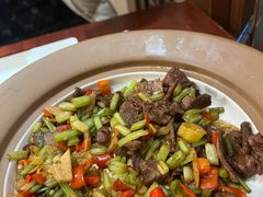 -魏铭鱼头捞饭(晋阳路店)