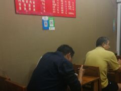 -上海特色小笼店(铁岭路90弄小区店)