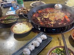 -黄潇洒老火锅(九眼桥宏济巷店)