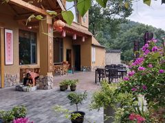 -小洞天柴火土菜馆