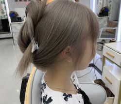 -东秀护肤造型