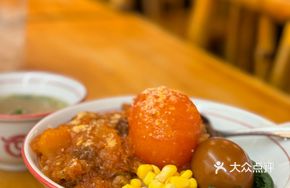 Whole Tomato Cheese Beef Brisket Rice