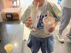 -湊湊火锅·茶憩(杭州湖滨银泰in77店)
