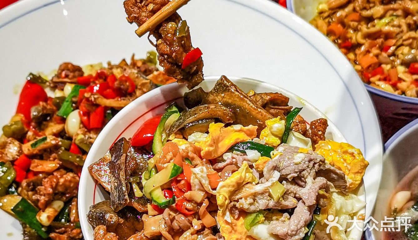 打工人狂喜，平价又好吃的干饭食堂来了！