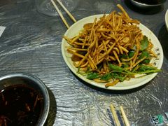皮蛋拌馓子-靓靓蒸虾(中山公园店)
