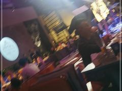 -洛缦音乐餐厅(工业展览馆万象城店)