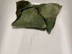 -帅巴人舅母子腊蹄民俗村