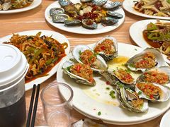 -覃记海鲜美食餐厅