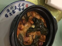 -老码头黑皮肘子锅包肉(赣水路店)