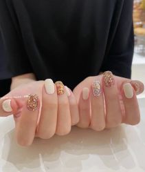 -悦指间美甲美睫