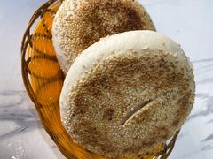 烧饼-清真喜兰老丁羊汤特色小吃