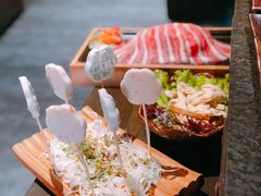 -湊湊火锅·茶憩(新中关购物中心店)