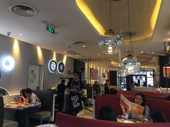 大堂-必胜客(武汉欢乐谷店)