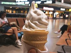 甜筒-麦当劳(禄口机场T2航站楼)