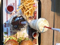 -The Habit Burger Grill 哈比特汉堡(复兴soho店)