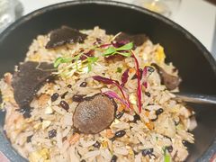 黑松露烤肉炒饭-野蔓果·山野菜(西湖景区·龙井茶田店)