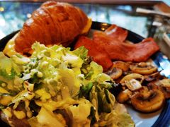 培根芝士蛋牛角全餐-西关84·History·Art·Cafe