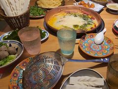 -洱火云南酸菜牛肉火锅(石景山当代商城店)