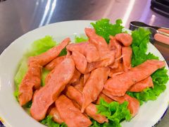 小香肠-马路牙子地桌烤肉(工体店)