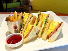 公司三文治伴薯条-翠華餐廳(浦东机场T1店)