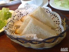 面包篮-BISTROFIORE美伊娜(伊犁南路店)