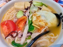 -蒙自源米线大王(东站店)