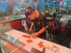 三文鱼-渔人湾码头海鲜市场负二楼