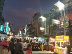 -六合夜市