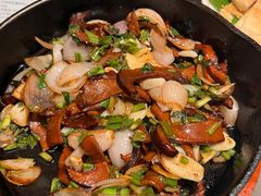 铁盘香煎黑牛肝菌-云海肴·汽锅鸡·云南菜(高德置地店)