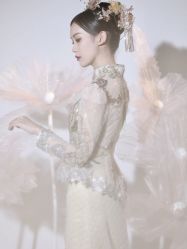 -曼青婚纱礼服馆