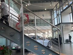 -上海汇之星奔驰4S店(浦东新店)