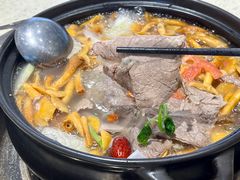 -九寨沟特色牦牛肉汤锅