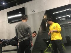-汗水空间私教健身连锁(SM广场店)