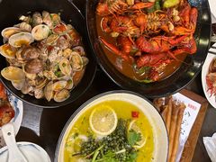 -聚汇三少·龙虾·中餐厅(莫邪路新天地店)