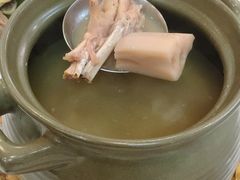 莲藕花生眉豆煲鸡脚-文记壹心鸡(宝华路店)
