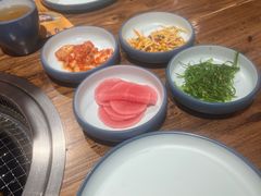 -明洞阿姨·韩式酱蟹烤肉·创意料理(三元桥店)