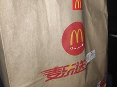 -麦当劳(得来速店)