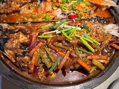 -鸣记脆皮烤鱼·海鲜烤鱼(三八广场店)