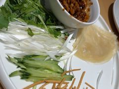 -关东小磨东北菜(上海长风大悦城店)