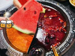 -宽板凳老灶火锅(台湾街店)