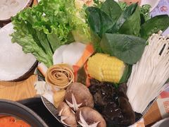 -呷哺呷哺(融创茂店)