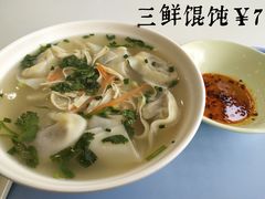三鲜馄饨-紫金港餐饮中心-风味餐厅(浙江大学紫金港校区店)