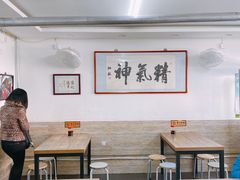 大堂-陈记卤煮小肠