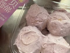 -好利来(上海虹桥新天地Lab主题店)